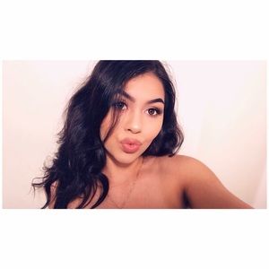 Meet your Posher, Stacy